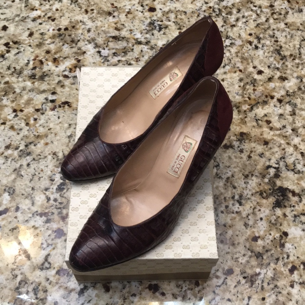 Vintage Gucci Crocodile Pumps Size 37.5